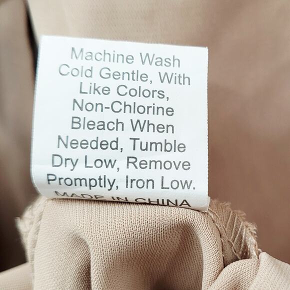 CICIBIRD Beige Peplum Button-Up Chiffon Sleeveless Tie Waist Blouse Top Sz XL - Picture 9 of 9